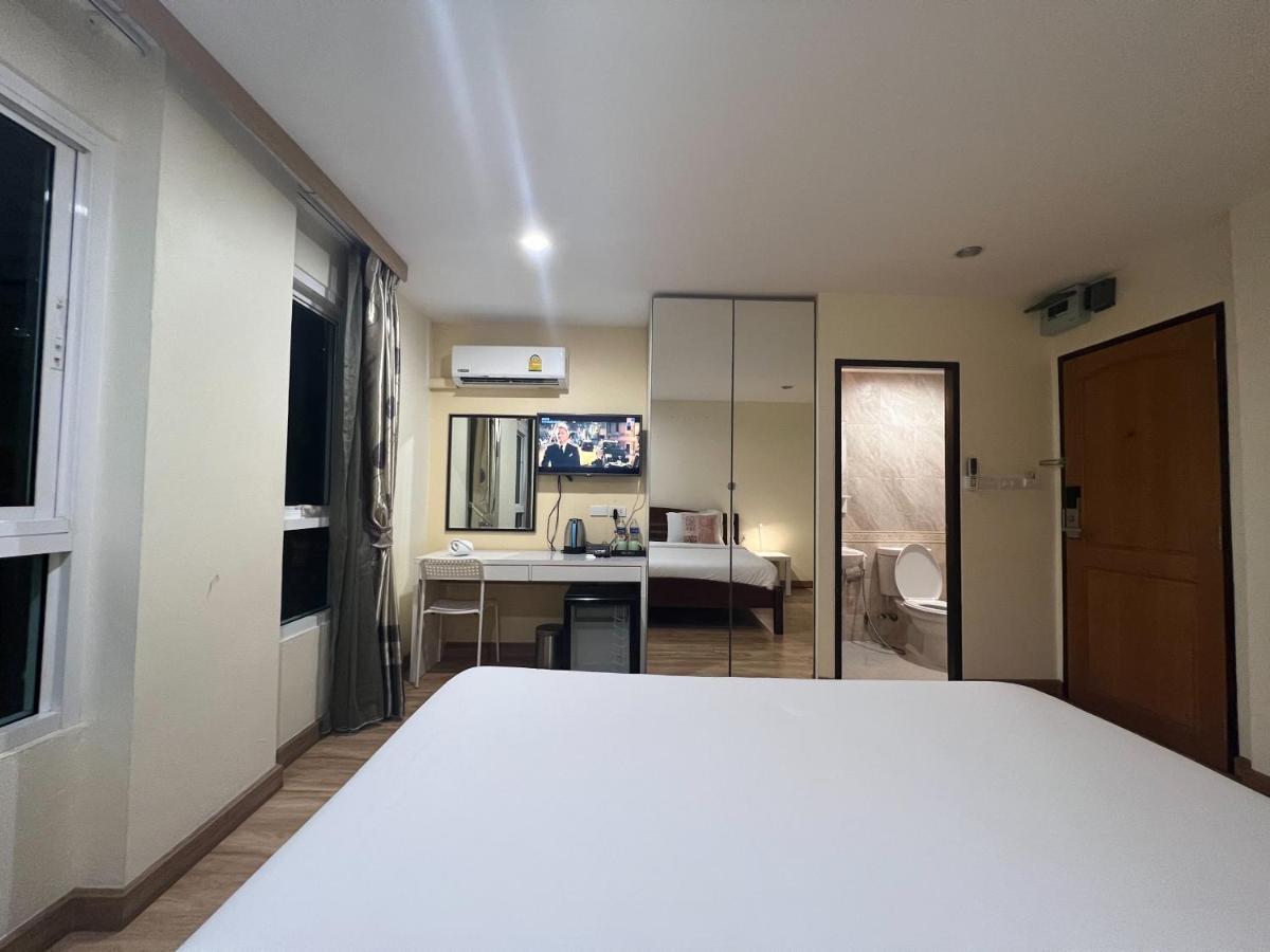 בנגקוק V Check Inn Sukhumvit 22 מראה חיצוני תמונה